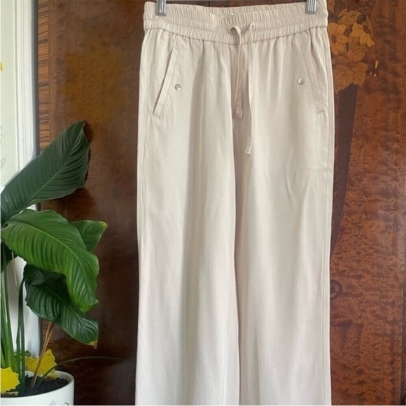 Wilfred Free Pull On Old Money Silky Preppy Pants‎ Color Cream Beige Size XS - Picture 6 of 12
